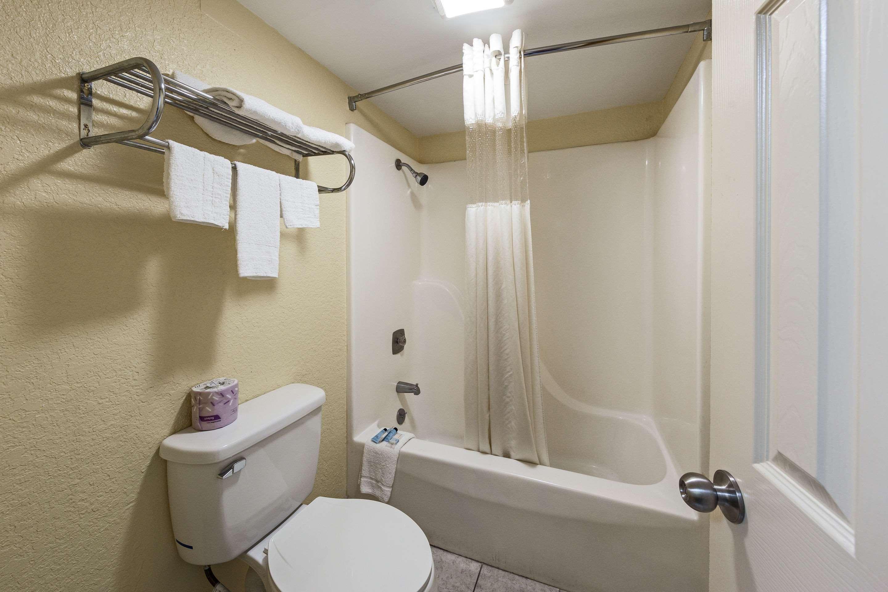 Econo Lodge Pigeon Forge Bagian luar foto